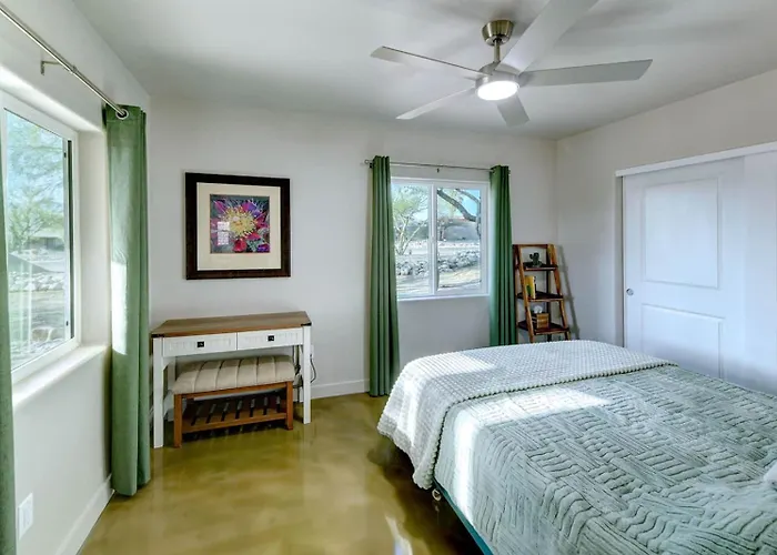 Saguaro Grove, Built '26, Smart Lock, Quiet Cul-de-sac Holiday home