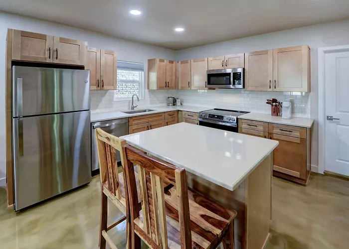 Saguaro Grove, Built '26, Smart Lock, Quiet Cul-de-sac Holiday home